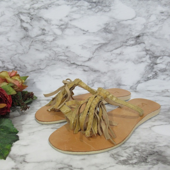 L* Space Leather Sandals with Fringe Size 6.5